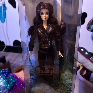 Barbie Twilight Breaking Dawn Doll with Brown Outfit